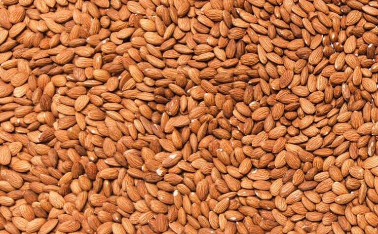 Natural whole almonds