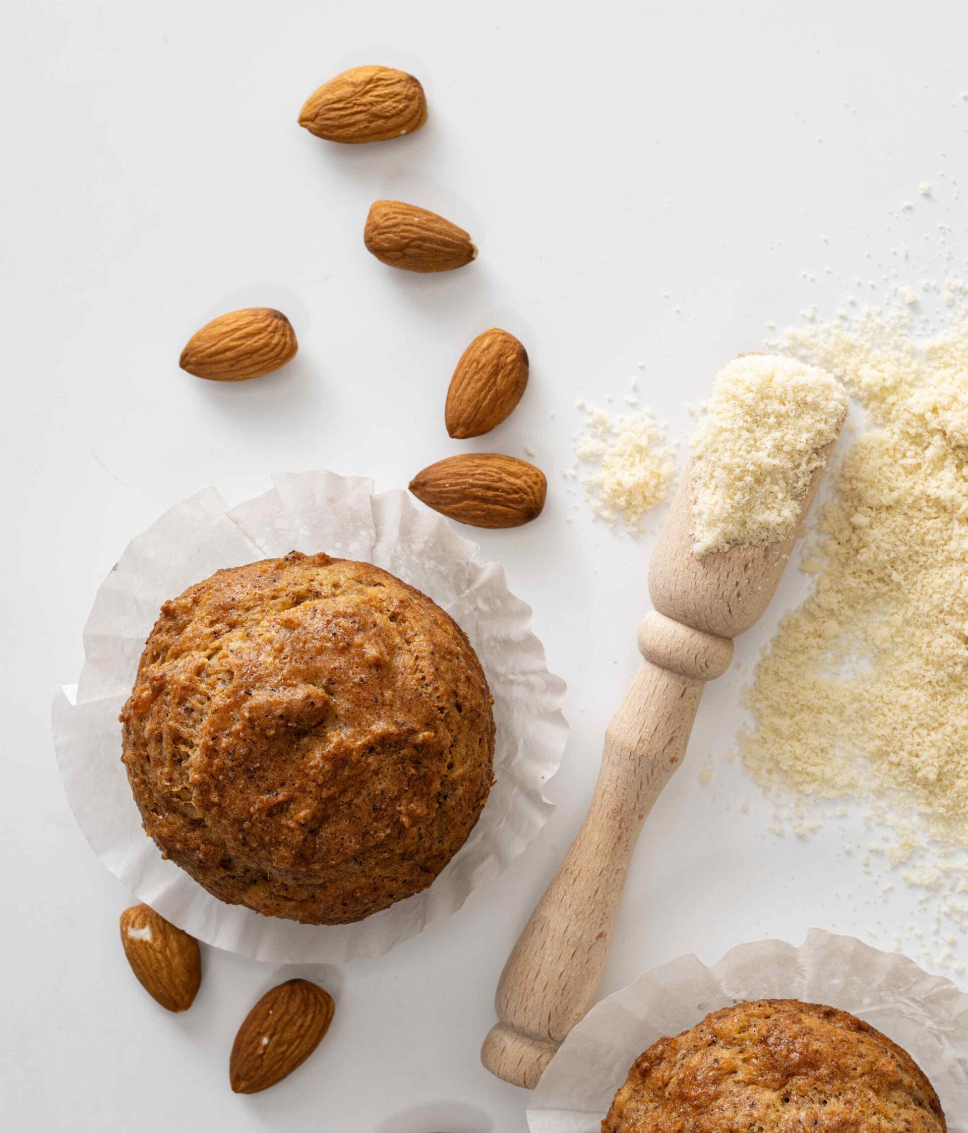 Muffin with almonds and almond flour -Pancake and muffin organic almond flour baking mix